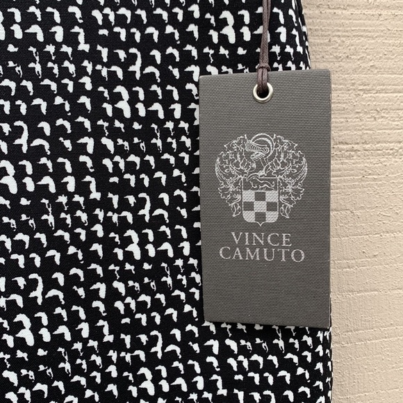 VINCE Camuto Rich Black/White Print Pull-On Ankle Pants - Picture 4 of 16